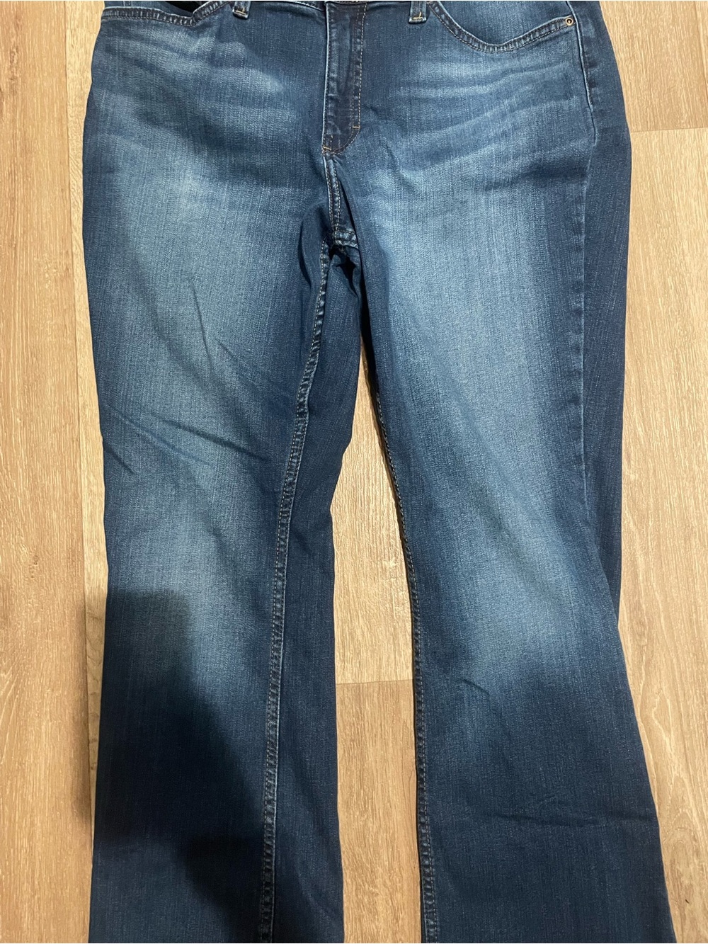 Lees jeans